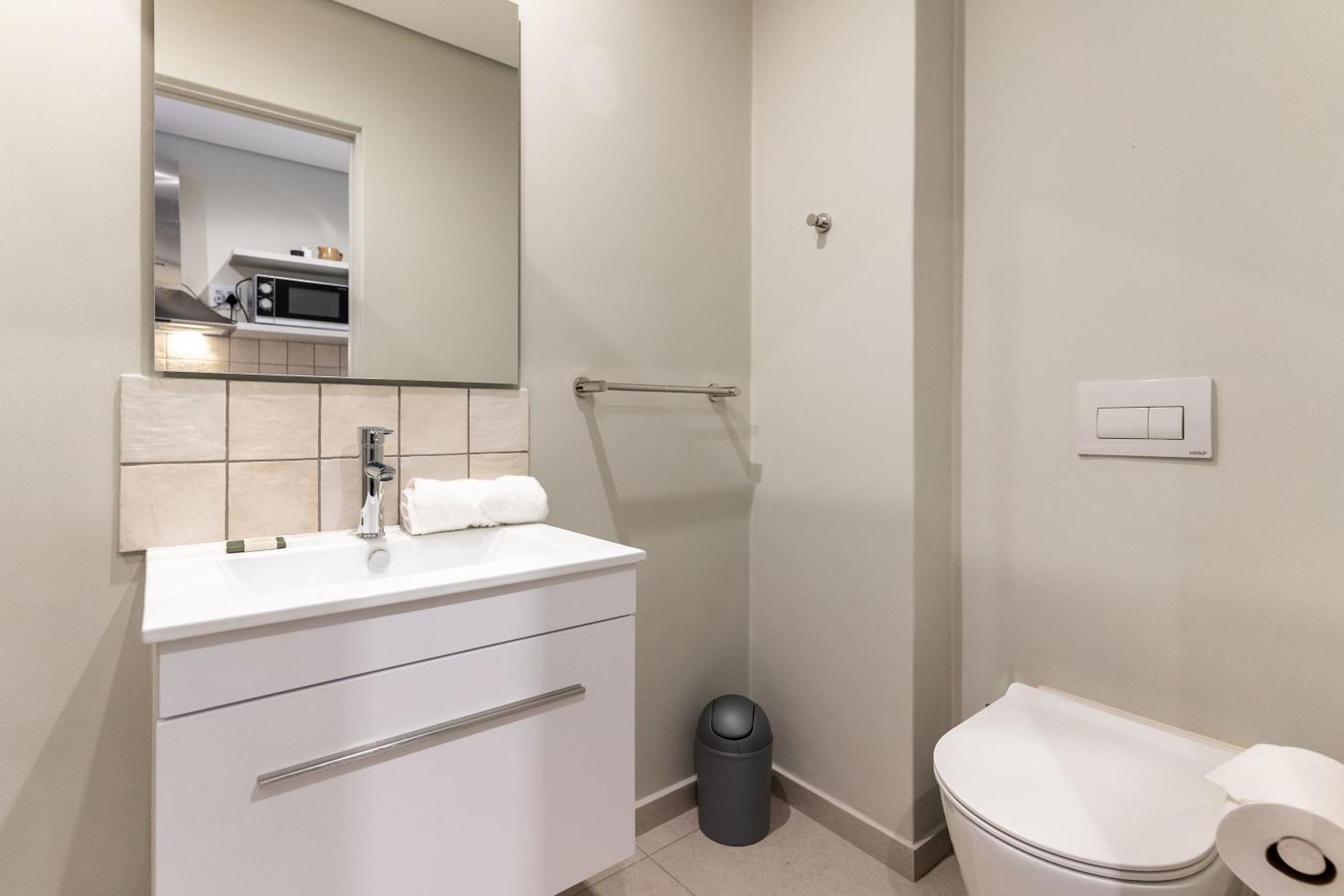 The Rose 106: Modern Aprt In Centre Apartamento *