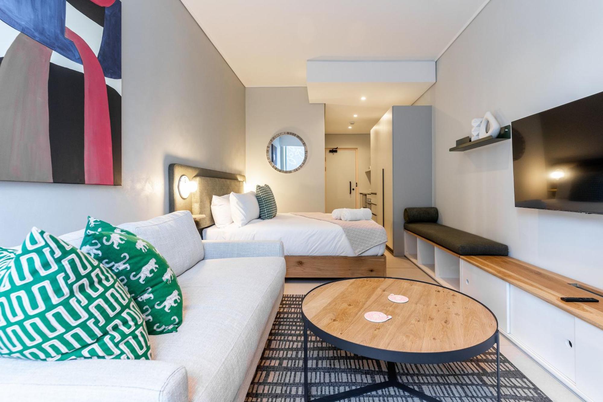 The Rose 106: Modern Aprt In Centre Apartamento *